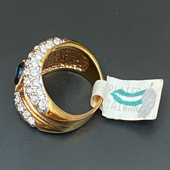 Vintage Blue Sapphire Rhinestone Gold-plated Statement Ring Size 6 - Picture 12 of 15